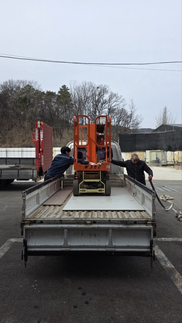 JLG1230ES 출고 사진